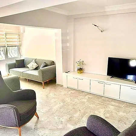 Abaa Yakamoz Daire Kuşadası